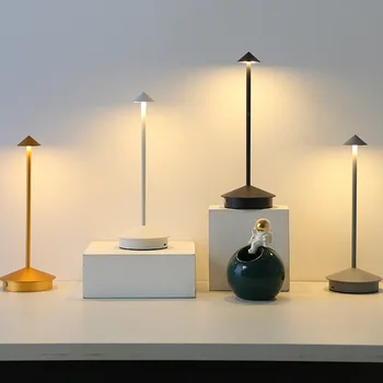 Креативная светодиодная перезаряжаемая металлическая настольная лампа, подходящая для бара, гостиной, прикроватной тумбочки в спальне, небольшого ночника