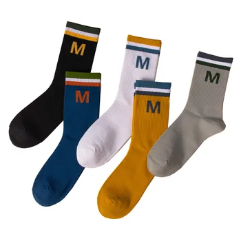 Носки мужские хлопковые модные спортивные повседневные средней длины зимние в полоску с буквами M, оригинальные красочные черные носки 1 пара